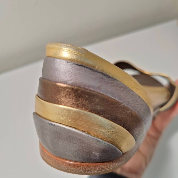 Miu Miu Open Toe Flats Sz 37, Gold, Bronze, Gray, Leather, Made in Italy - Picture 2 of 5
